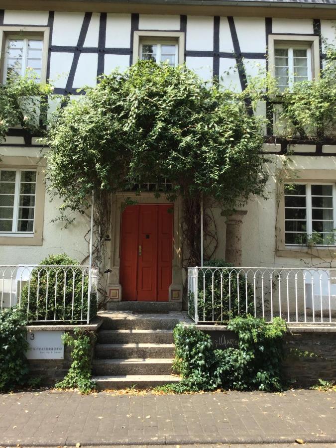 Moselquartier Bed and Breakfast Reil Exteriör bild